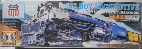 Big Boy Locomotive with Union Pacific markings, Con-Cor Desktop 1/87 Snap  Together CK